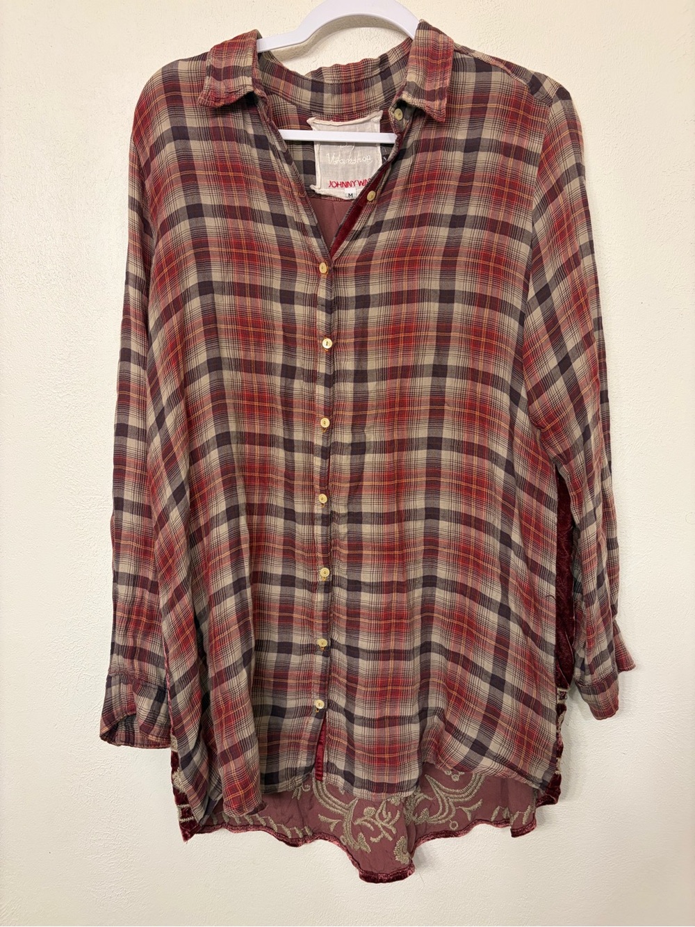 Johnny Was 3J Workshop Women’s Red Cream Plaid Embroidered Velvet M Top -Flaw